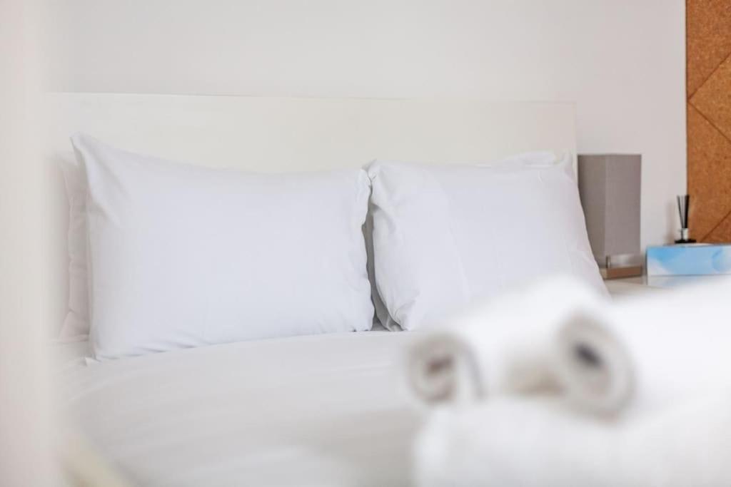 Spacious Retreat 2-Bed In Popular Camden Town Londres Exterior foto